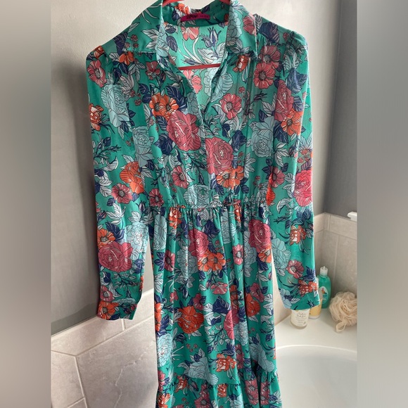 Floral gorgeous maxi dress - Picture 2 of 3